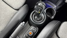 MINI Hatchback 1.5 Cooper II 5dr Auto [Chili Pack] Petrol Hatchback